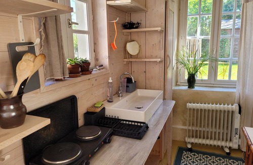 Agon-Coutainville House | Charming studio house with garden, old coutainville