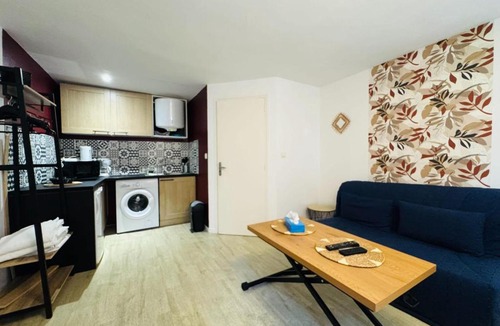 Saint-Julien Apartment | Charming studio close to the Château de Caen