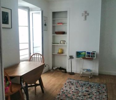Quartier du Gros-Caillou Apartment | Charming studio in Paris near the Eiffel Tower