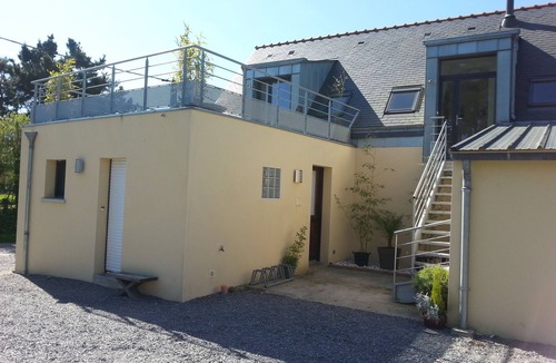 Penestin Apartment | Charming vacation apartment in old farmhouse with large terrace, close to the sea