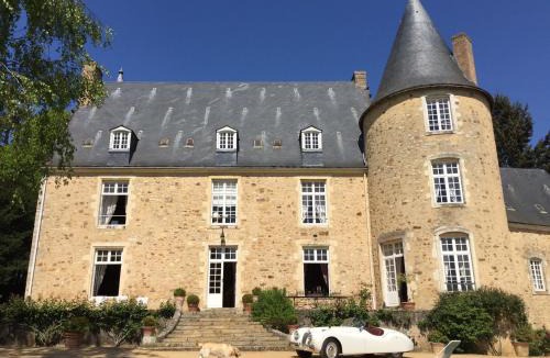 Yvre-l'Eveque House | Chateau de Vaux