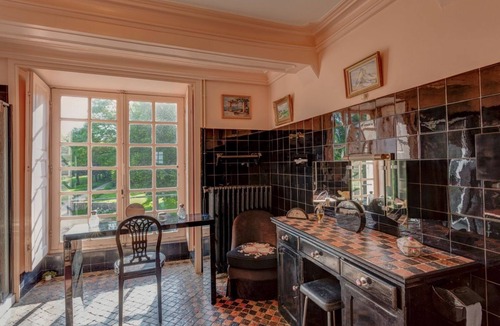 Fontenay-sur-Mer Other | Chateau Les Douves - Eight Bedroom Castle, Sleeps 14
