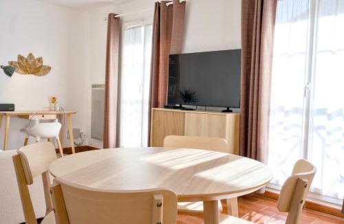 Poissy Apartment | Chez Leela