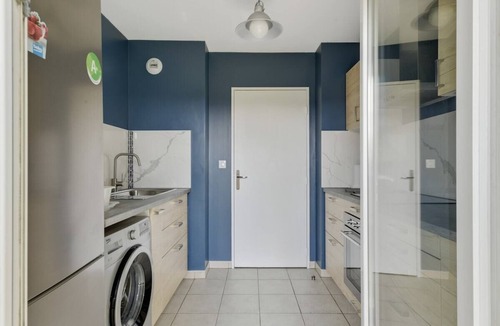 Saint-Denis Apartment | Chic Apart With Great View of Paris