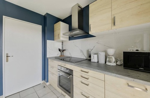 Saint-Denis Apartment | Chic Apart With Great View of Paris