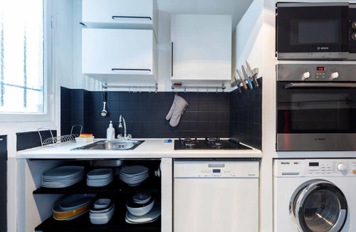 Grenelle Apartment | Chic Grenelle | 3 Bedroom Apartment in Paris