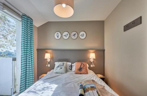 Courseulles-sur-Mer House | Coastal Chalet for 6 with Pool