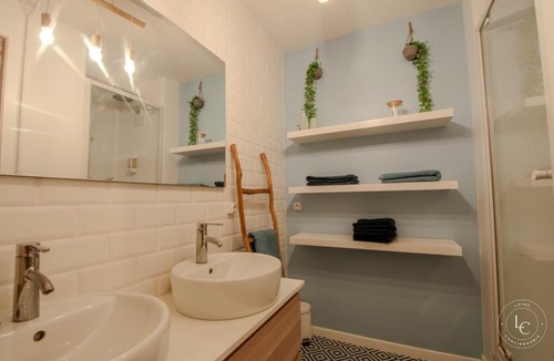 Saint-Vincent Apartment | Cocon urbain fully refurbished - 2 bedrooms -70m2