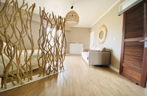 Parame Apartment | Code Zéro :T1 Environnement Exceptionnel au Pied de la Cale de Rochebonne