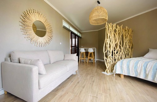 Parame Apartment | Code Zéro :T1 Environnement Exceptionnel au Pied de la Cale de Rochebonne