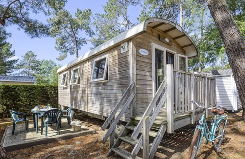 Crach Cabin | Comfort 3-Room Travel Trailer for 4 People