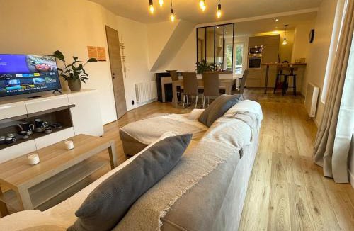 Montreuil Apartment | Comfort and Quiet Getaway by the Eure