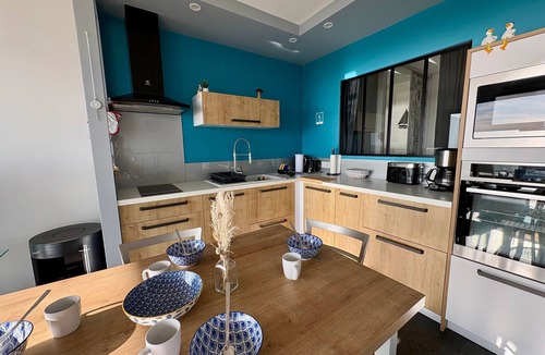 Saint-Hilaire-de-Riez Apartment | Comfortable apartment, sea view, pets allowed