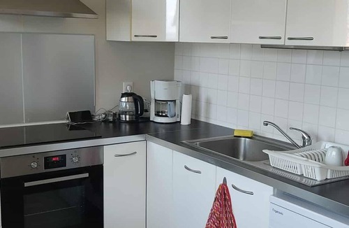 Treboul Apartment | Comfortable apartment