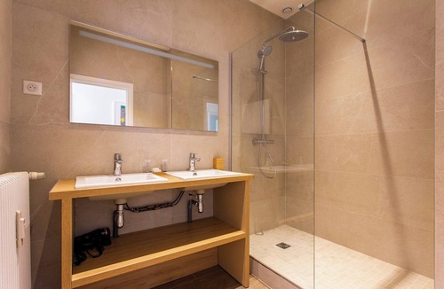 Quartier Sainte-Marguerite Apartment | Comfortable apartment - 3BR/10P - Nation
