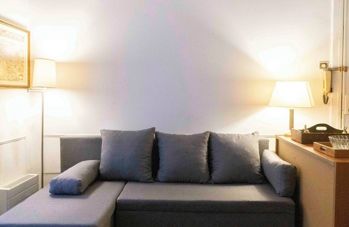 Porte-Saint-Martin Apartment | Comfortable apartment right in the city centre