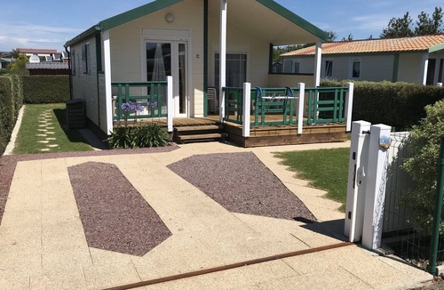 Grandcamp-Maisy Ski Chalet | Comfortable chalet facing south in residential park, landing beaches