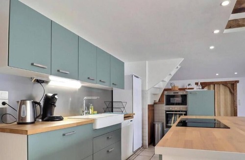 Melle House | Comfortable group gite ideally located in Brittany. Pets welcome