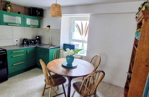 La Chapelle-Neuve Apartment | Comfortable T3, furnished and decorated with care. ALL INCLUSIVE