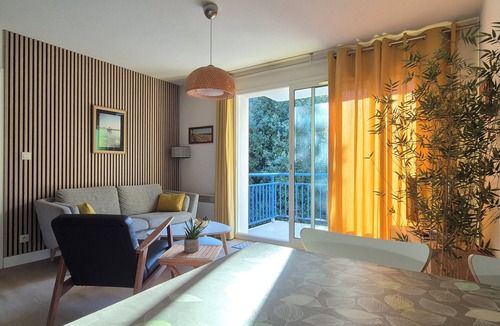 Pornichet Apartment | Comfortable T2 in Wooded Park with swimming pool Near Beach