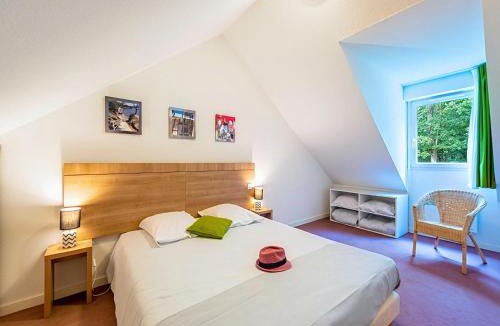 Saumur House | Comfy Duplex Cottage in Saumur