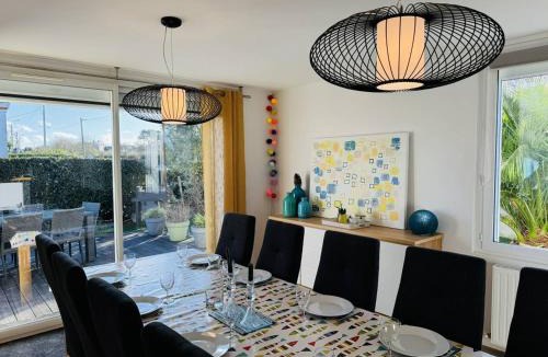 Quiberon Villa | Confortable maison rénovée, jardin clos, 1km plage