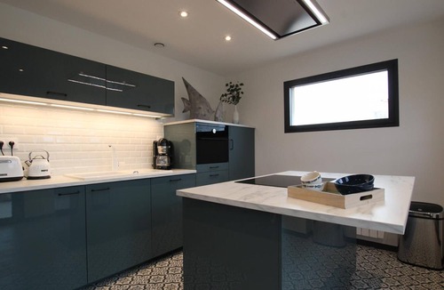 Saint-Marcouf Cottage | Contemporary villa with beach access