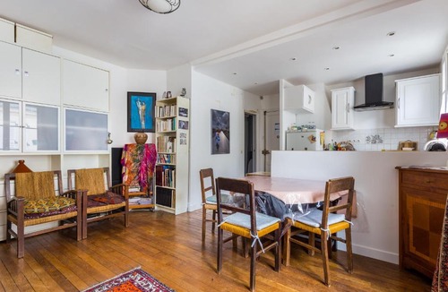 Belleville Apartment | Cool flat for 3 near Buttes-Chaumont