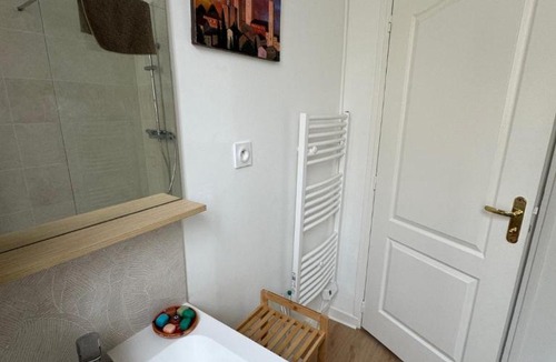 Chateaudun-Bannier Apartment | Cosy DUNOIS Studio rénové avec possibilité parking