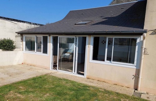 Tourville-sur-Sienne House | Cosy house & private garden - Beaches 5 min away
