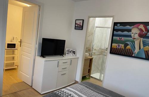 Le Mans House | Cosy studio, lit double