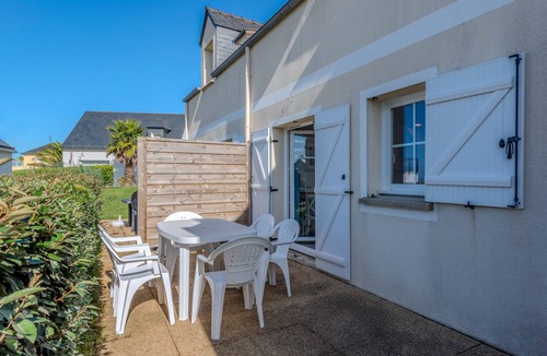 Saint-Nic House | Cottage for 6 pers in a residence with pool