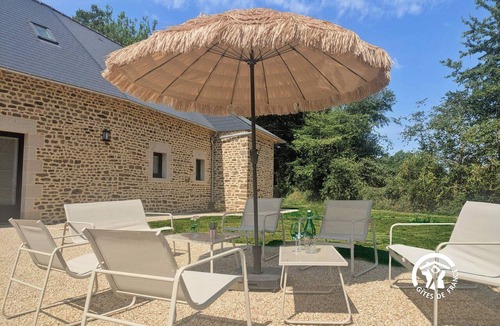 Gorron Cottage | Cottage in Gorron, pets allowed - 6 guests
