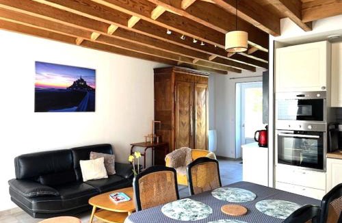 Mont-Dol House | Cottage Le Phare