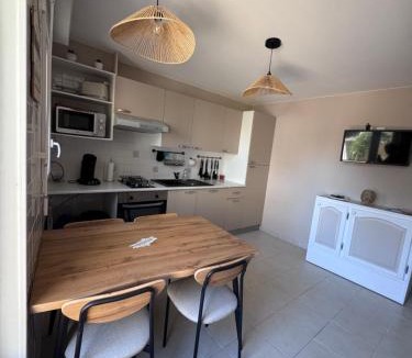Formigny Apartment | Cottage OMAHA - 3 personnes - Plages du débarquement