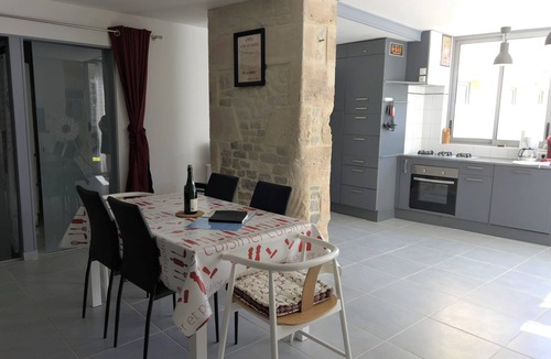 Formigny House | Cottage Overlord - Terrace, balcony & comfort