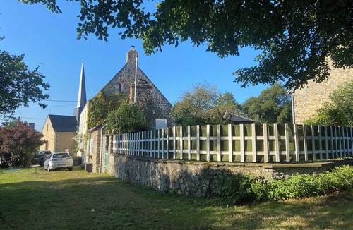 Jublains Cottage | Country house - Sleeps 8