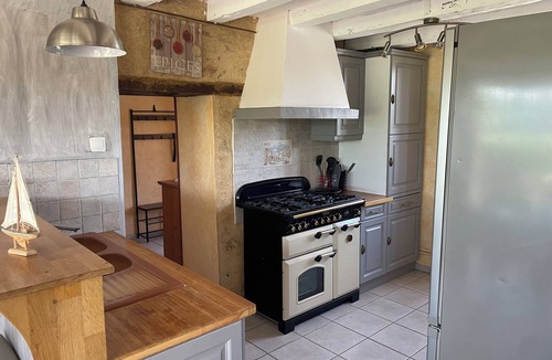 Le Buret House | Country house with jacuzzi, sleeps 15