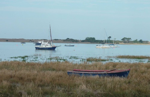 Regnezville-sur-Mer Cottage | Country stone house near the harbor of Regnéville sur mer