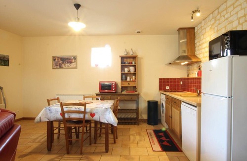 Saint-Germain-de-Varreville Cottage | Cozy cottage near D-Day Beaches