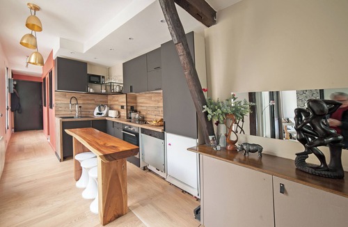 Les Halles Apartment | COZY AND BRIGHT FLAT IN MONTORGUEIL AREA WITH AC