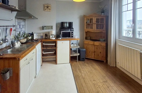 Binic Apartment | Cozy apartment in Binic-Etables-sur-Mer with WiFi
