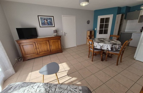 Saint-Brevin-les-Pins Apartment | Cozy apartment for 2, 5 min to beach, secure parking