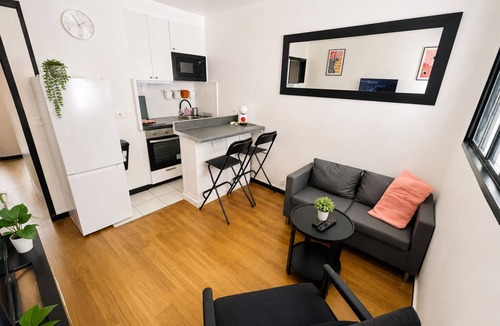 Clichy Apartment | Cozy apartment just outside Paris – Clichy