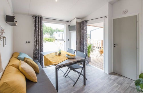 Benodet Ski Chalet | Cozy chalet for 3 with terrace in Bénodet