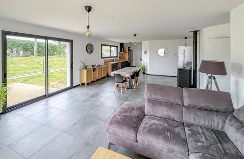 Saint-Germain-sur-Ay House | Cozy home in Saint Germain sur Ay with WiFi