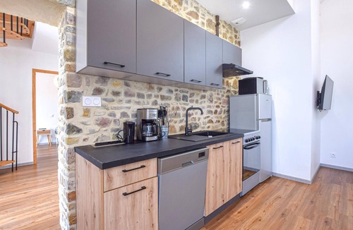 Creances House | Cozy home in CREANCES with WiFi
