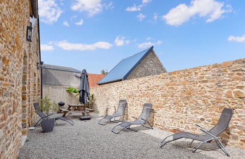 Creances House | Cozy home in CREANCES with WiFi