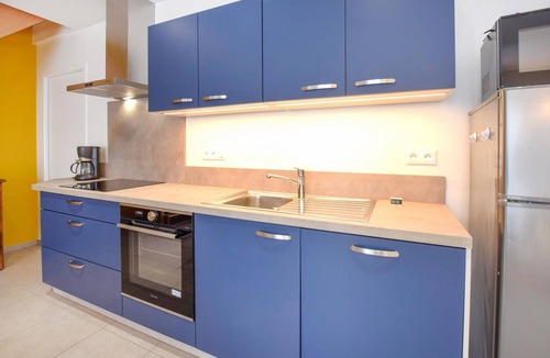 Gouville-sur-Mer House | Cozy home in Gouville-sur-Mer with WiFi