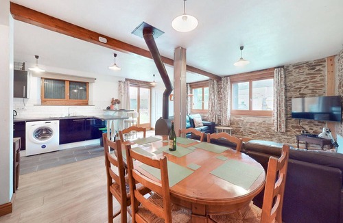 Tournieres House | Cozy home in Tournières with WiFi